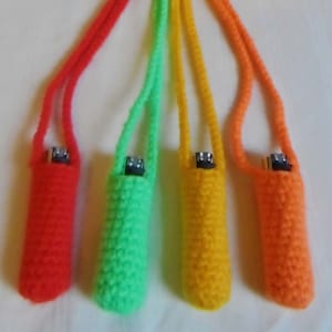 Porta encendedor monocromático