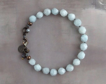 Pulsera de aguamarina pálida, regalo de joyería con piedra de nacimiento de marzo para ella, pulsera con piedra de nacimiento para marzo, pulsera azul claro