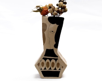 Handmade sculptural vase, DIY dried flowers, illustrative vase pieces, decorative vase, face vase, totems vase, modern vase, folk,decoration