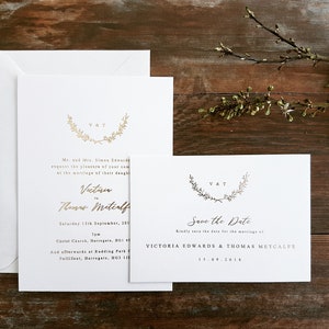 Gold Foil Wedding Invitation, Wreath, Monogram, Deckled, Torn edge, Minimal, Tilly Sample 画像 3