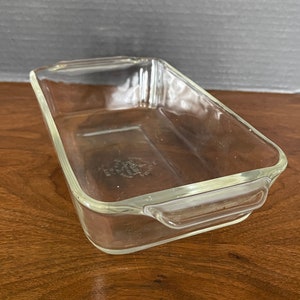 1950's-60's Fire-King Anchor Hocking Glass Loaf Pan, 1 Quart, Slanted Sides, Slight Curved Under Tab Handles, Excellent VTG Used Condition