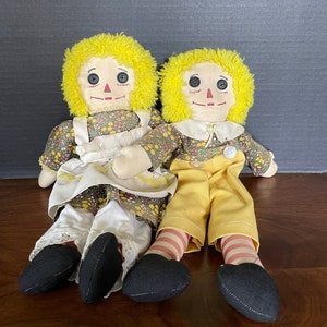 1970&#39;s-80&#39;s Raggedy Ann & Andy, Unique Homemade, Yellow Yarn Hair, Button Eyes, Good VTG Condition, Faded Fabric in Front, Sizes in Photos