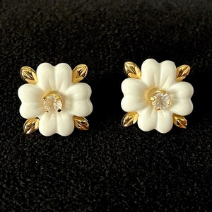 1988 AVON "Delicate Petals" Convertable Post Earrings, Rhinestone, Petals, Calyx , Detach from One Another, Excellent Unused VTG Condition.