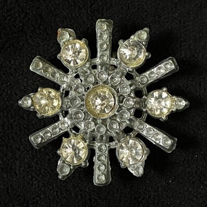 1920&#39;s-30&#39;s Pot Metal and Paste Snowflake Brooch, A Great Design in Crude Materials, Excellent VTG Cond.,1-3/4&quot; Diameter, Roll Over Clasp.
