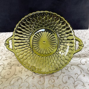 1960's Indiana Glass Avocado Honeycomb Pattern w Open Tab Handles Serving Bowl,Sparkly,  Excellent VTG Cond., Appears Unused, Size in Photos