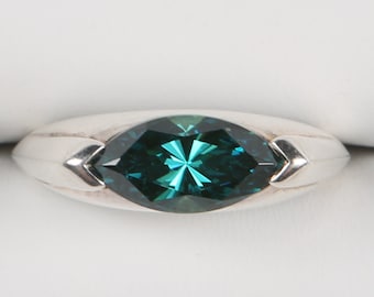 Modern Green Ring Sterling Silver Modernist High Solid Shaped Mount, Sideways Oriented Navette, Faceted Teal Green Crystal. Size 6.
