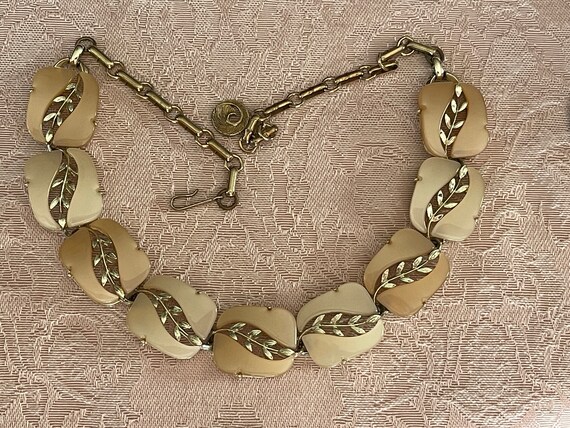 1950's LISNER 2 Tone Champagne Thermoset, Gold To… - image 7