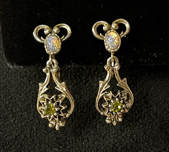 1970's Coventry Clip on Dangles, Victorian Style i