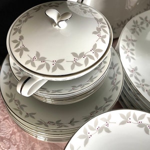 1950&#39;s GEM CHINA Set, (48) Pieces Bone China Dinnerware, Silver Leaves with Dark Fuchsia Berries Rim Pattern on Pure White, Exc. VTG Cond.