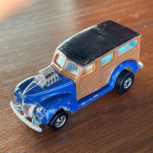 1979 Mattel Inc., Hot Wheels, Made in Hong Kong, 1940&#39;s Navy Blue Ford Woody Wagon, 1/60 Scale Die Cast Collectible, Excellent Used VTG Cond