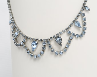 50&#39;s Blue Crystal Choker Rhodium Plated, Hollywood Regency, Excellent Vintage Cond. All Stones are secure. Hook was replaced.