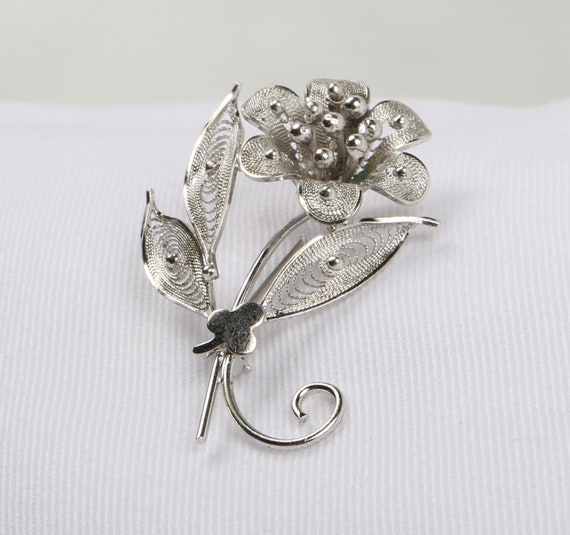 50's-60's Sterling Floral Pin Cannetille Filigree… - image 3