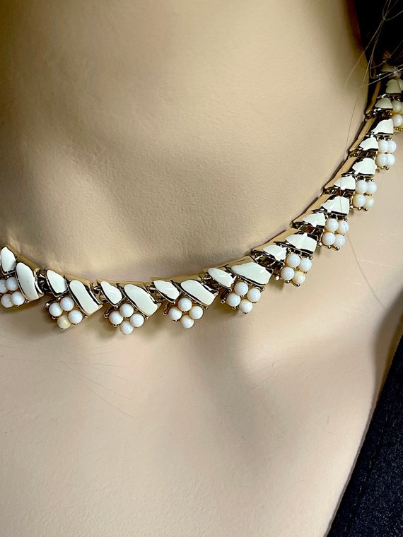 1960's Coro White Floral Beads & Enamel On Gold, … - image 9
