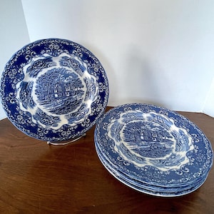 VTG Disc. Grindley &quot;English Country Inns&quot; Ironstone Dinner Plates, Blue & White, Highly Decorative, Great Used VTG Condition, Moderate Wear