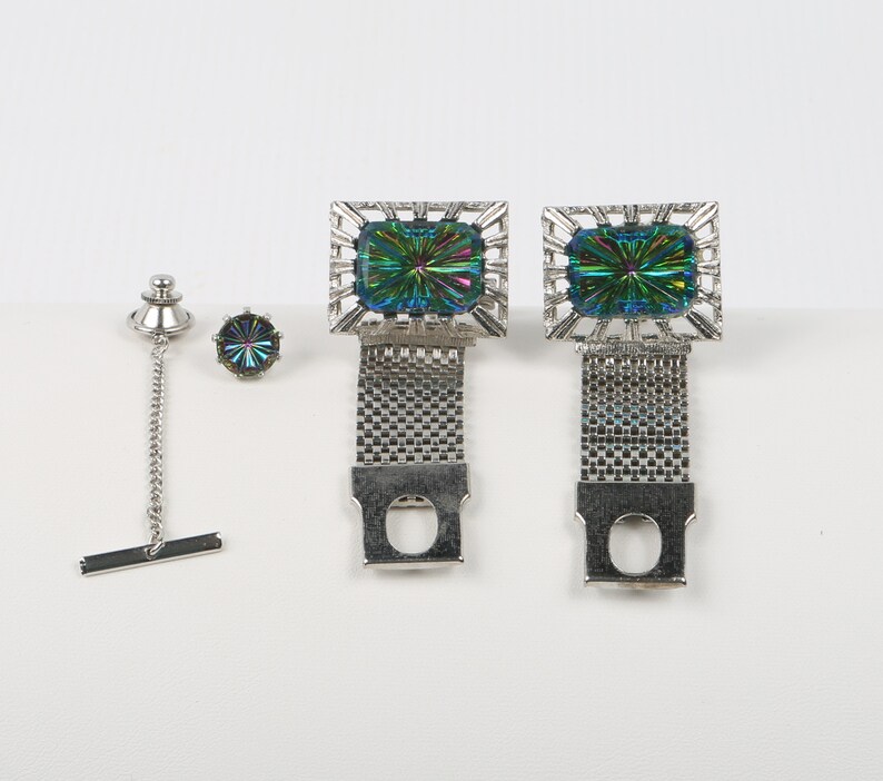 Wrap Cuff Links /& Tie Tack Rectangular Starburst Blue Green Aurora Borealis Crystals in Openwork Silver Tone Mounts Matching Tack Purple
