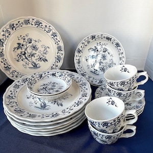 1957-1995 (Open Stock) NIKKO "Ming Tree" Dbl Phoenix, 18 Pcs White Base w Blue Indian Tree, Unused, No Crazing on Serv Bowl or Dinner Plates