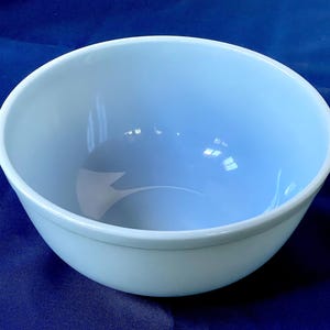1960&#39;s PYREX Delphite Blue 1.5Qt. #403, Mixing Bowl (part of a set) Excellent Used VTG Cond., Size in Photos, No Cracks, Chips or Stains