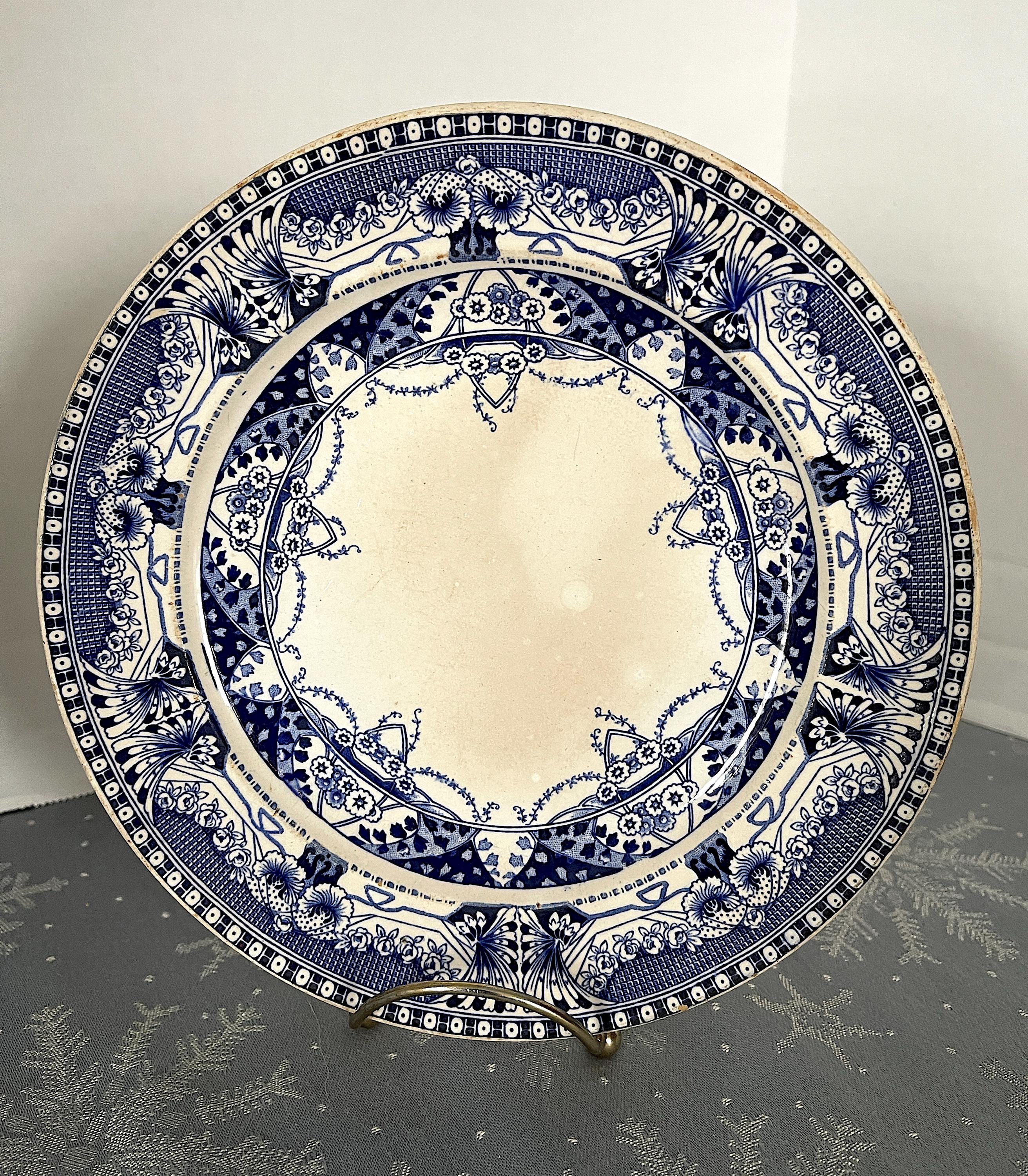 1915-disc. Buffalo Pottery, 
