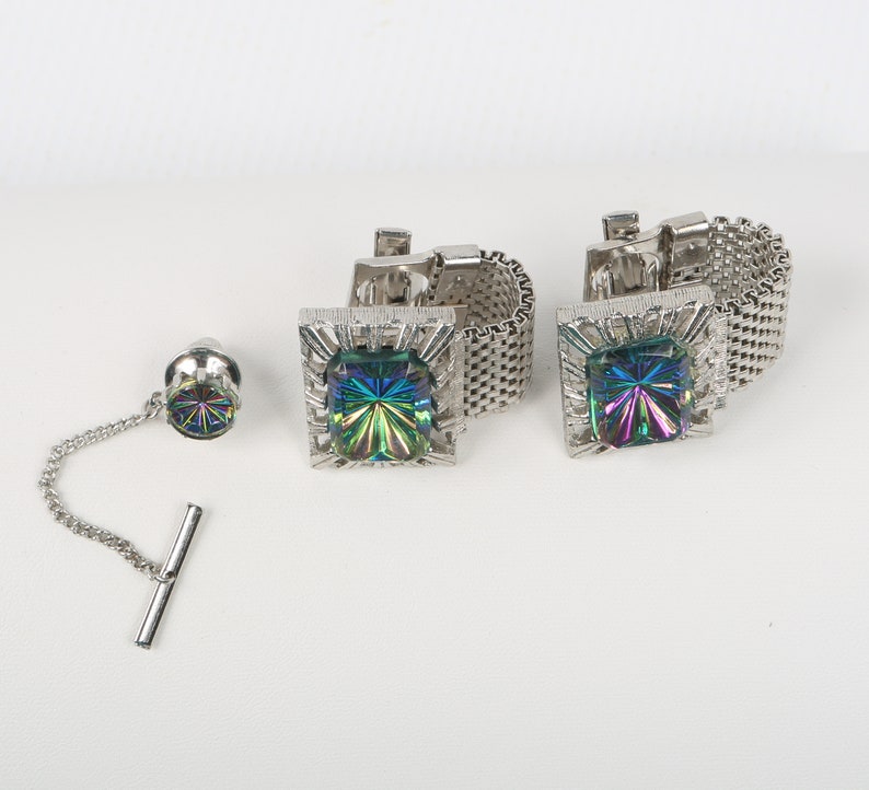 Wrap Cuff Links /& Tie Tack Rectangular Starburst Blue Green Aurora Borealis Crystals in Openwork Silver Tone Mounts Matching Tack Purple