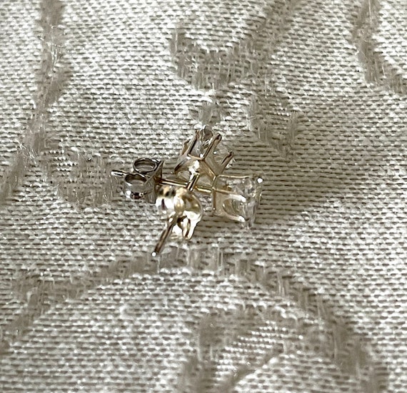 1970's AVON Mini Triangular Crystal Posts Raised … - image 5