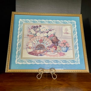 1970&#39;s-80&#39;s Home Interiors Gold Wood Frame Still Life Coffee Pot, Fan, Books, Flowers Blues Pinks Whites, Under Glass, Excellent VTG Cond