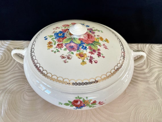 1930's-40's Symphony Salem China Co. 1930's-40's Symphony Salem China Co.