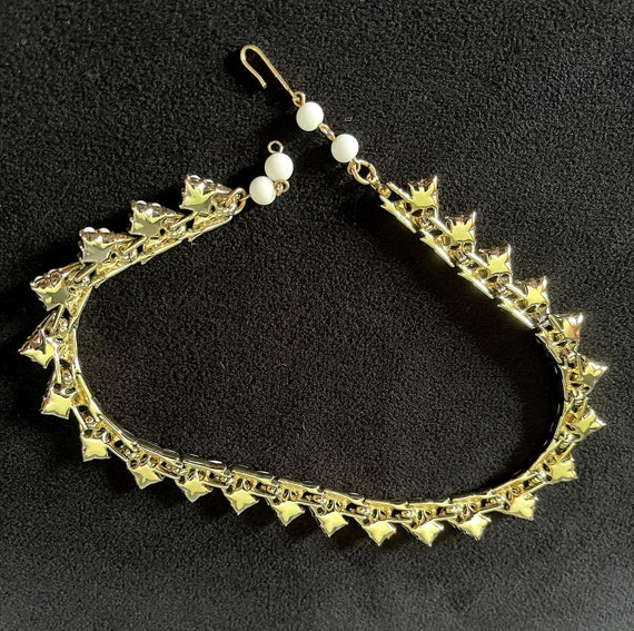1960's Coro White Floral Beads & Enamel On Gold, … - image 4