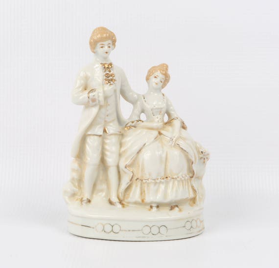 1940&#39;s-50&#39;s  Colonial Couple JAPAN White Porcelain Figurine Antiqued w Gold & Gold Trim w Some Wear, Well Painted Faces, Excellent Cond.