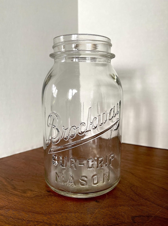 1932-1933 Brockway Sur-grip Mason, Qt Jar, Made in PA, USA, Raised