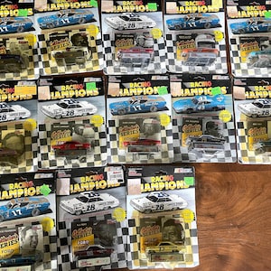 1992 NASCAR Racing Champions voorraadwagen/verzamelkaart/standaard, gegoten verzamelobjecten, verzegelde uitstekende VTG-staat, (13) apart verkocht.