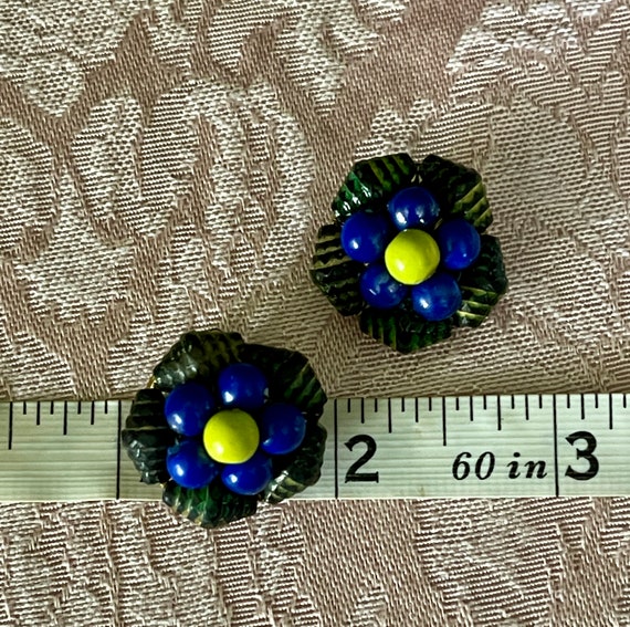 1950's-60's Blue and Green Beads Form Flower Clus… - image 5