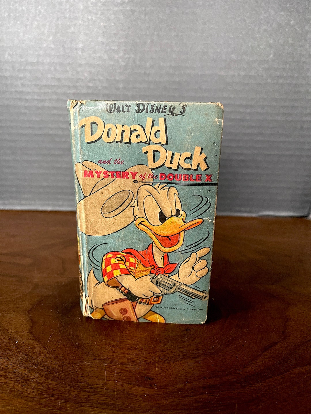【中古】 泣いてくれるなデージーダック/講談社/ウォルト・ディズニー ディズニークイズ】デイジー編20問♪初級・中級・上級！全問正解