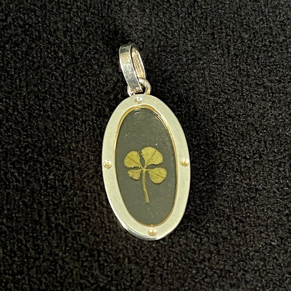 VTG Sterling Silver, Acrylic, Real 4 Leaf Clover Oval Pendant w Attached Bale, 4 Gold Dots Accent Bezel Frame, Excellent VTG Cond, No Chain