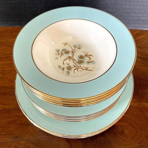 1958-Disc. Homer Laughlin Aqua Rim, Floral Gold Highlites Center 4 ea. Dessert Plates, Fruit Bowls, Saucers, Sold Singly, Excellent VTG Cond