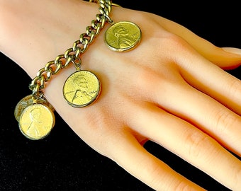 ブレスレット PATOU Antique Coins Bracelet - PATOU - l - Gold Patou | Coin bracelet in gold-plated brass