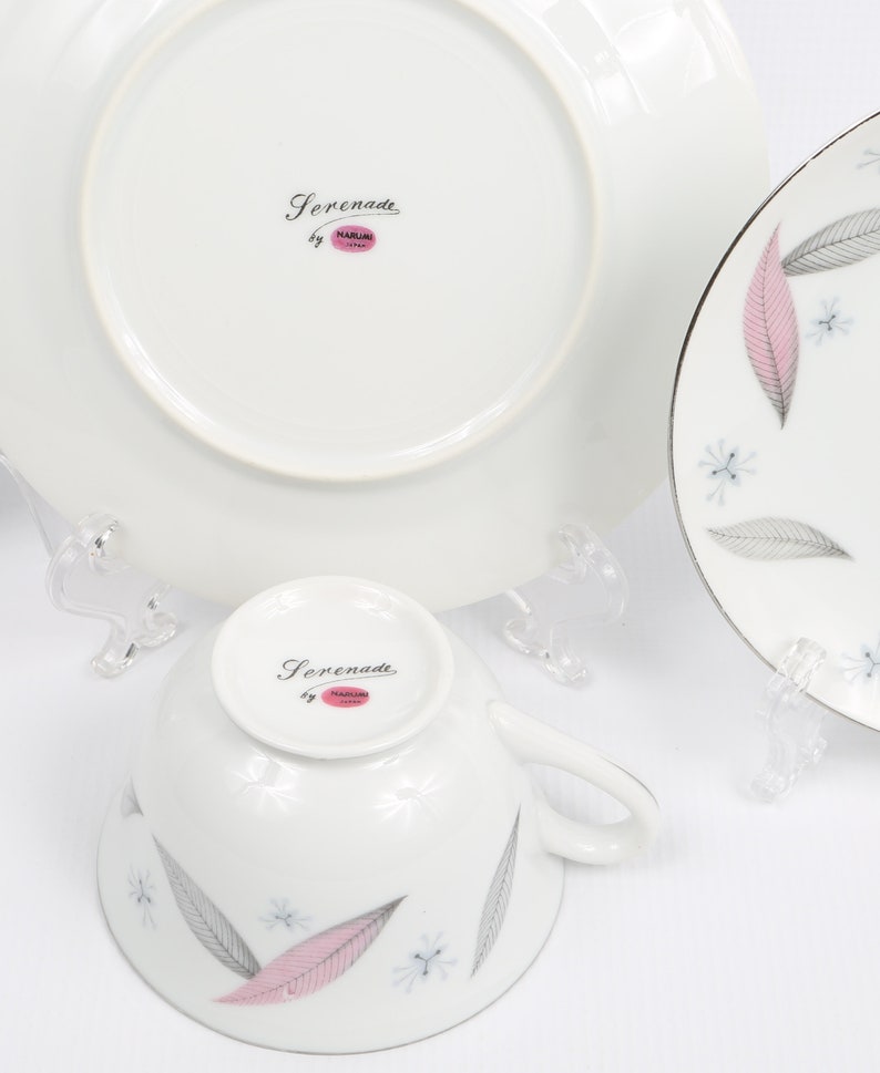 and Cup Mid Century Mod. Delicate Porcelain Grey Pink Feathers Luncheon Plt. NARUMI Serenade JAPAN Serenade 4 Piece Set Saucer B/&B