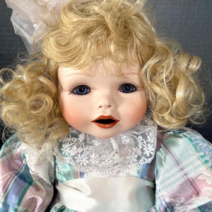 1996 Designer Marie Osmond Toddler Doll 443/2500, Blond Hair, Violet Eyes, Made in China, Excellent VTG Used Condition, No box, See Photos
