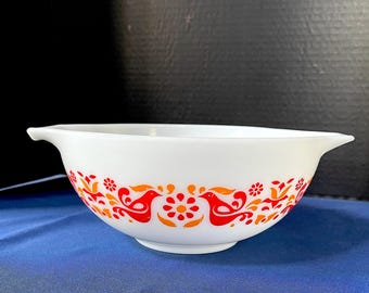 Bol PYREX Princess de la década de 1950, modelo "Friendship", n.° 443, 2,5 cuartos de galón. Presenta algunos rasguños, pero no está opaco. Vea las fotos para apreciar su estado y tamaño.