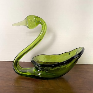 1960&#39;s-80&#39;s Tiffin-Franciscan Art Glass Green Free Form Swan Figurine/Bowl, Crafted in USA,  Excellent Vintage Condition, NO Damage or Wear