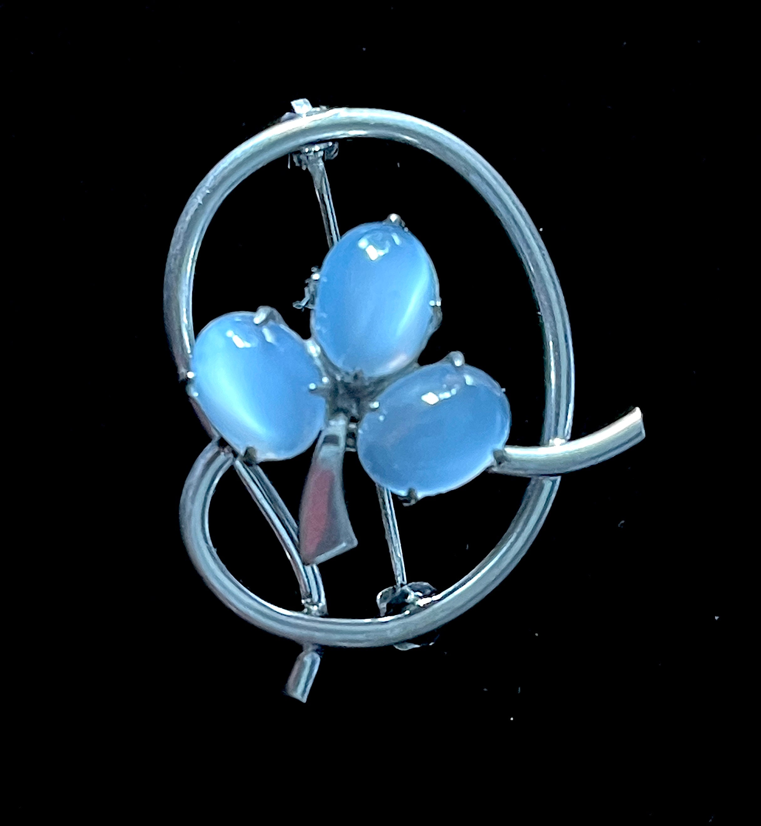 Shamrock ★ Cat  Amazon.com: YITAHOME Cat Tree with Litter Box Enclosure, 2