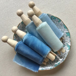 Ensemble de rubans de soie bleus, teints à la main avec des colorants naturels pour bouquets de mariage, fleurs d'anniversaire, mariées, décoration florale, faveurs et cadeaux