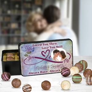 Scatola di cioccolato personalizzata Still Love You - Tartufi di cioccolato fatti a mano - Regalo di cioccolato per moglie - Regalo per fidanzata - Regalo di anniversario