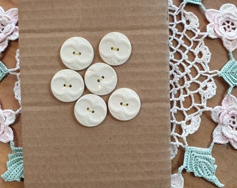 BUTTONS 10x 14mm White Swirl Pattern Shank Buttons SEWING KNITTING CRAFT 