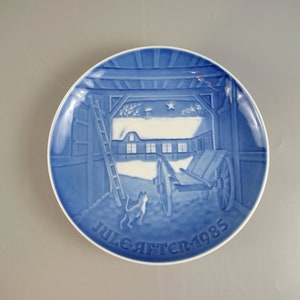 Vintage collection plate / Bing & Grondahl / Christmas Eve (Juleaften) / 1985 | Denmark | 80s
