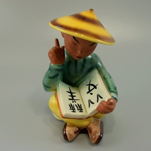 Vintage figurine (reading Chinese) / Gmundner Keramik / Carli Bauer / 2278 | West Germany | 50s