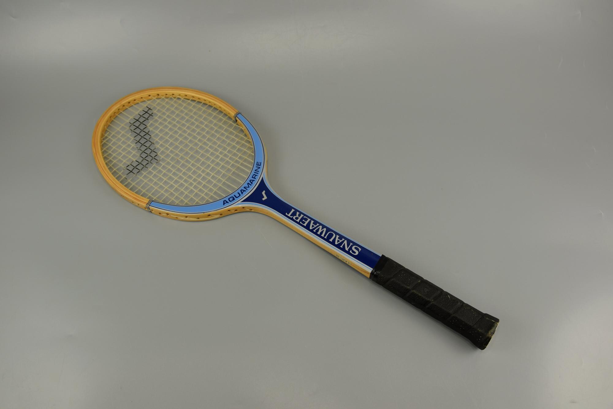 raquette de tennis ancienneSNAUWAERT aquamarine talent series