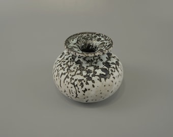 Vintage vase made by KTU / Kerstin Unterstab | East German Pottery | 70s