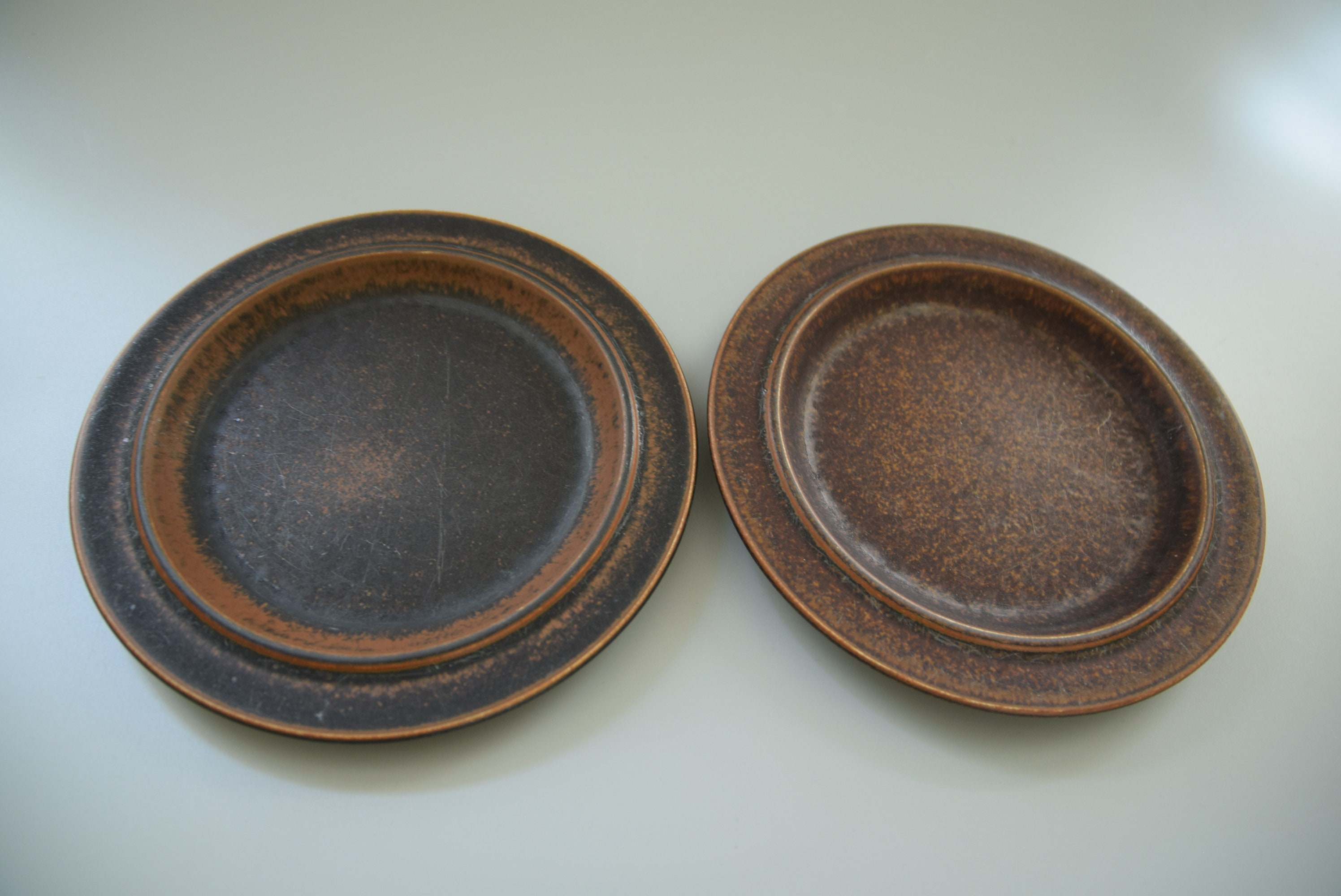 Arabia Finland Ruska 2 Plates, Diam. 20 Cm / 8