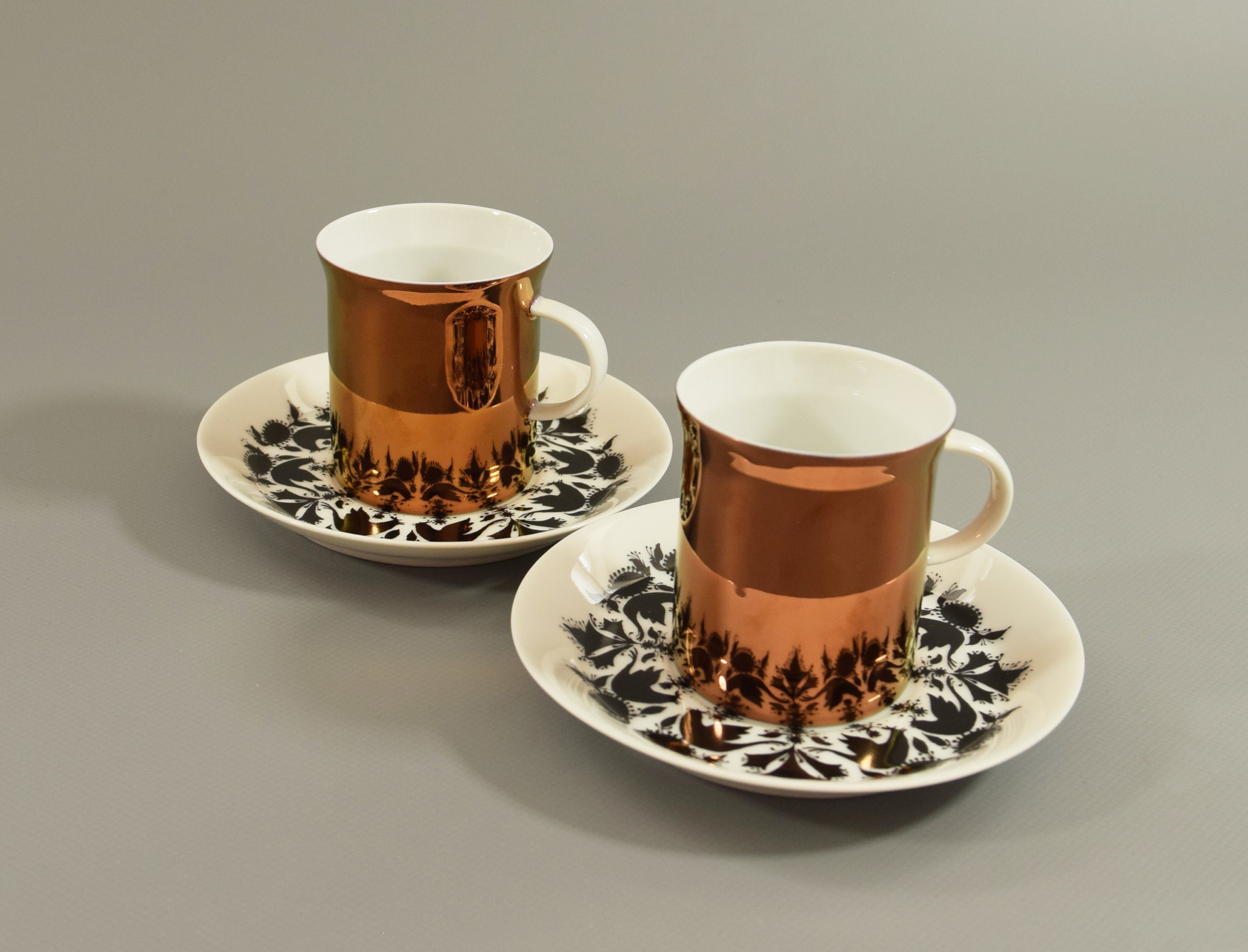 ドイツのアンティーク　ティーカップ　プレート　トリオ ドイツのアンティークティーカッププレートトリオ