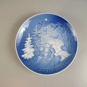 Vintage collection plate / Bing & Grondahl / Christmas Eve (Juleaften) / 1981 | Denmark | 80s
